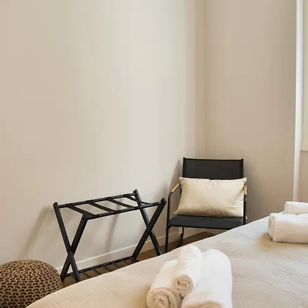 Wake Of The - Bright Waterfront *