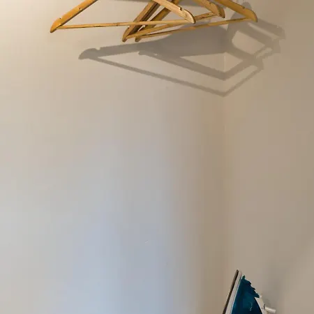 Daire Wake Of The - Bright Waterfront