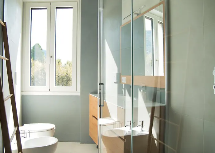 Wake Of The - Bright Waterfront Appartement *