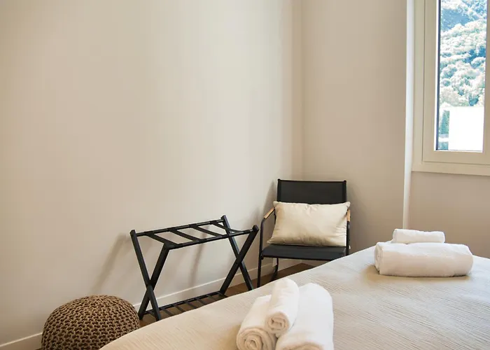 Wake Of The - Bright Waterfront *