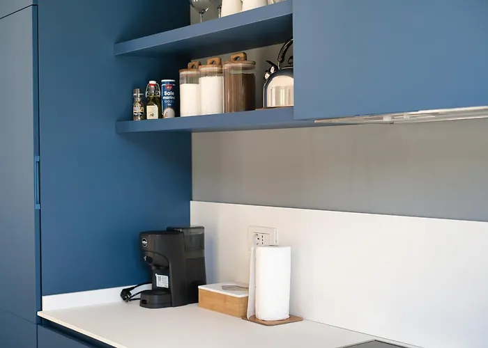 Wake Of The - Bright Waterfront Lecco