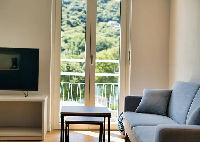 Wake Of The - Bright Waterfront