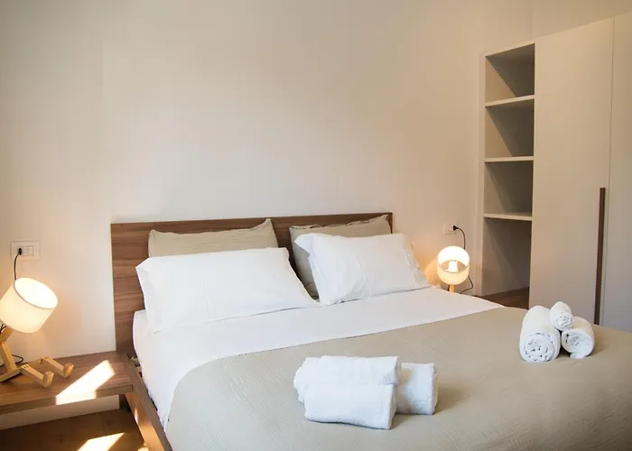 Wake Of The - Bright Waterfront *